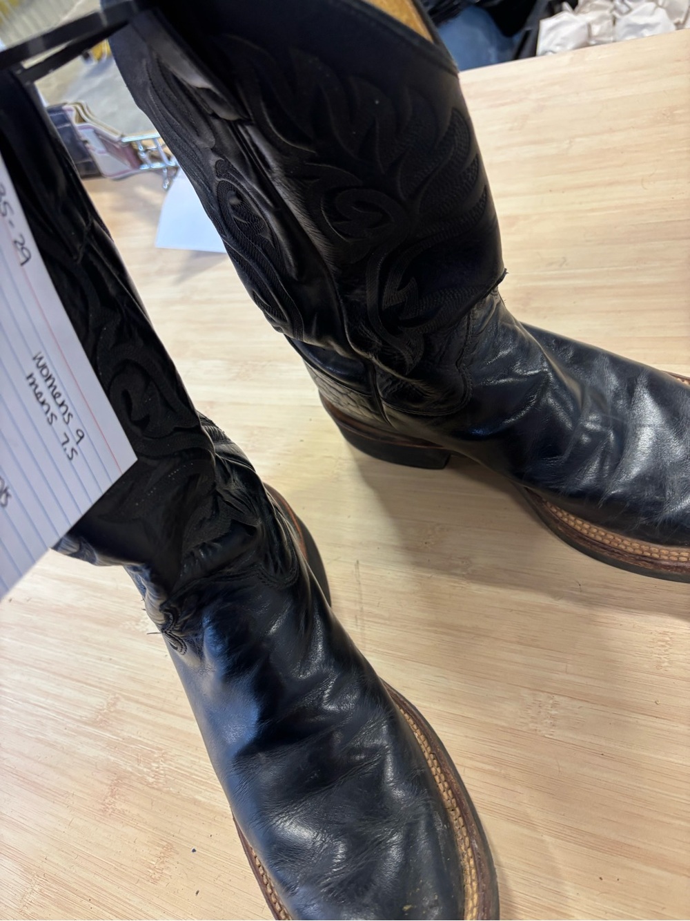 Justin Cowboy Boots Black Leather Western Cowboy Boots with Embossed Shaft - Picture 5 of 8
